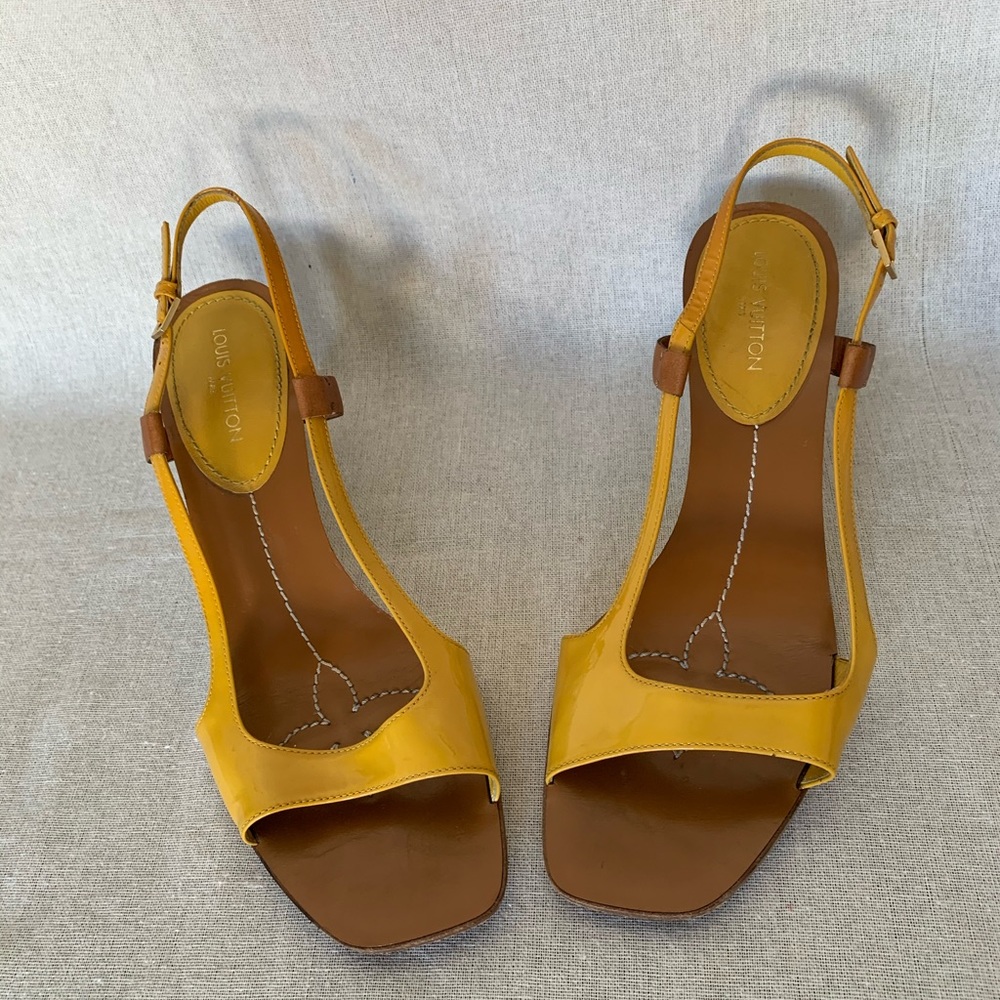 Louis Vuitton Patent Leather Wedge Sandal sz 41 10. Ready for Spring/Summer! - Picture 2 of 6